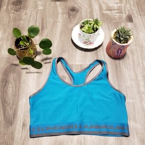 Under Armour Unlined Sports Bra/Cropped Tank
